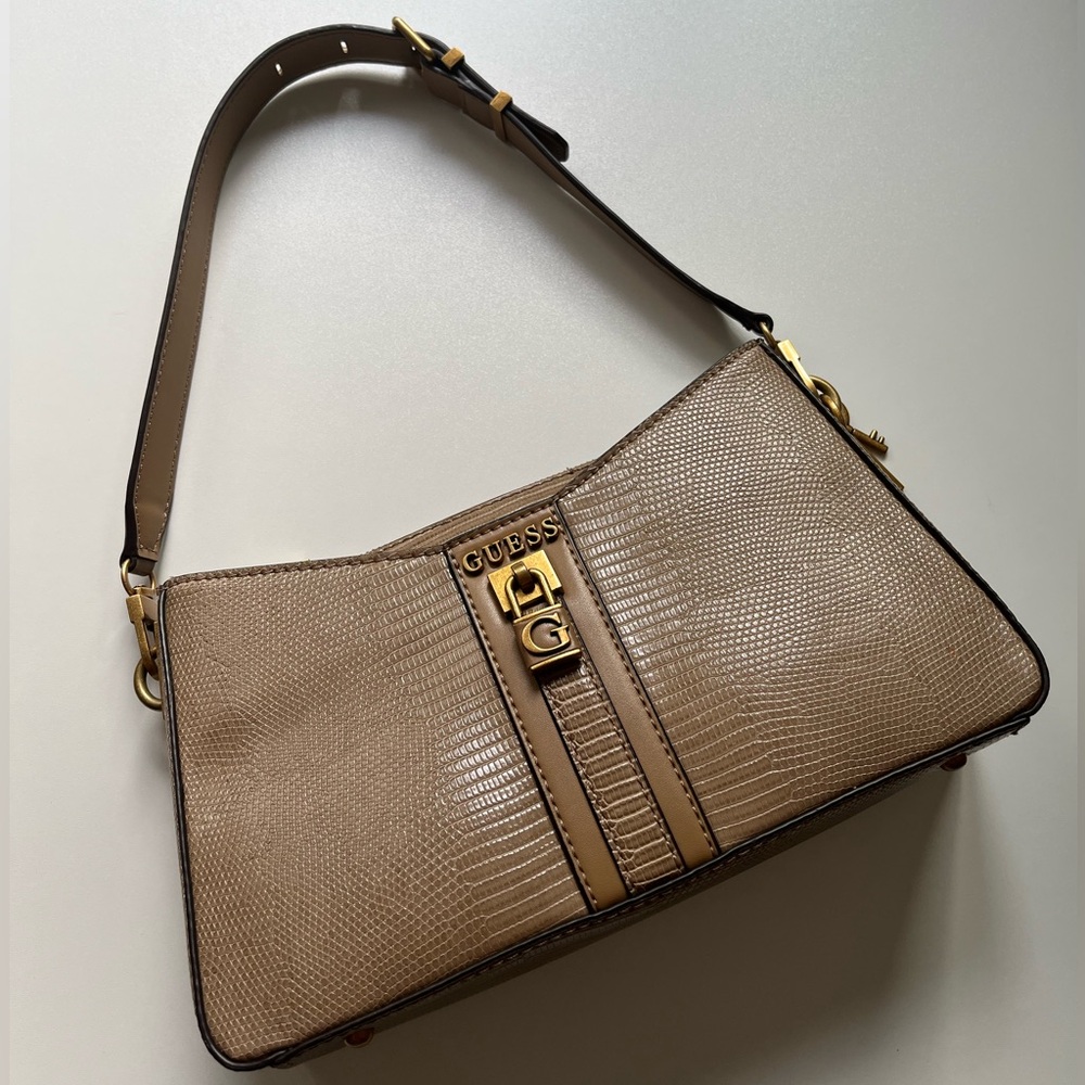 Shoulder bag for women Guess Ginevra Elite.